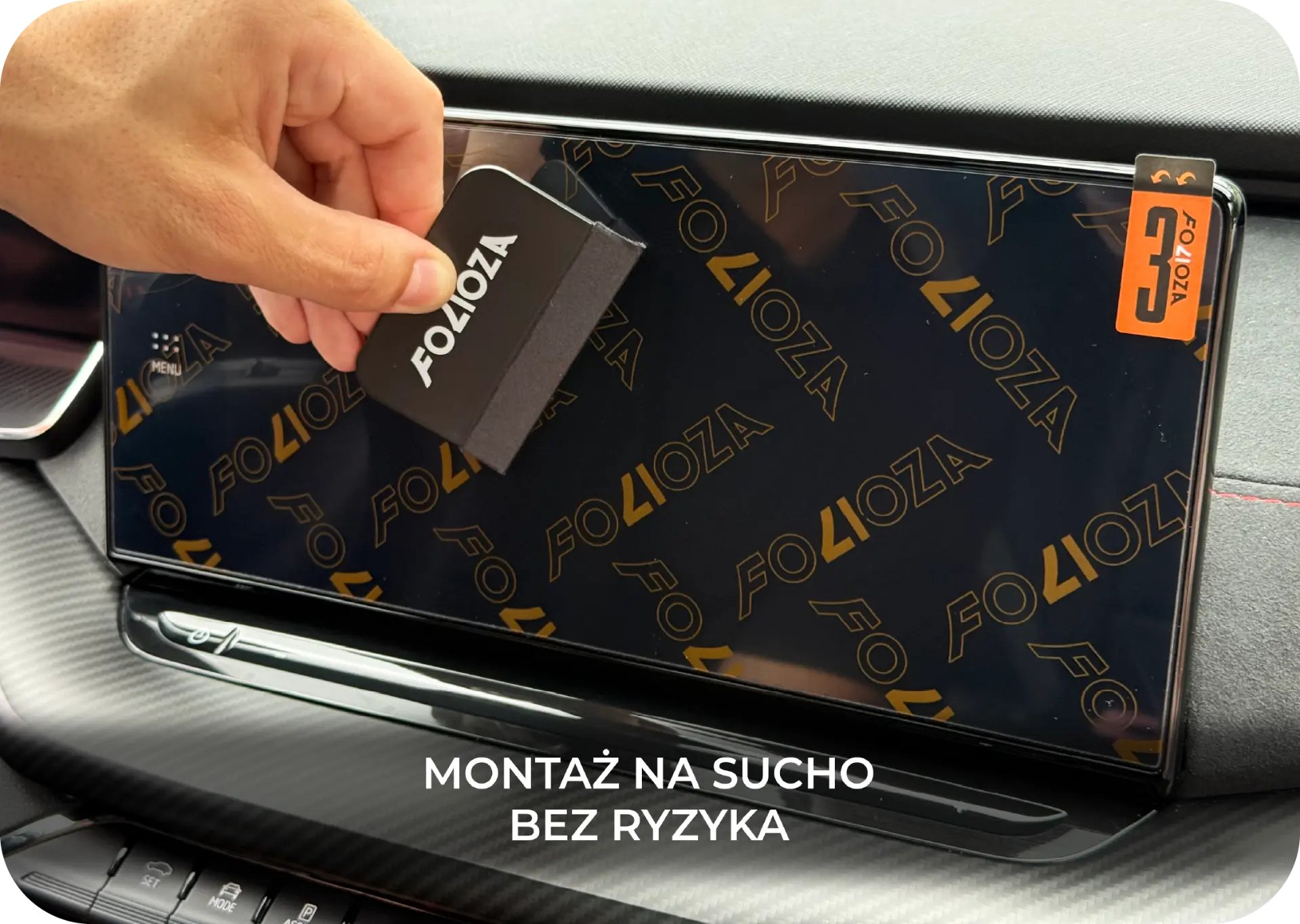 Montaż folii FOLIOZA na sucho raklą — bez ryzyka uszkodzenia ekranu