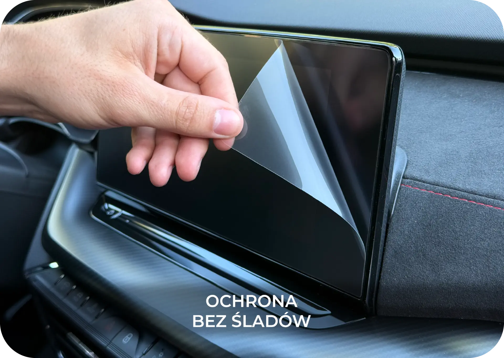 Zdejmowanie warstwy transportowej — folia nie zostawia śladów na ekranie